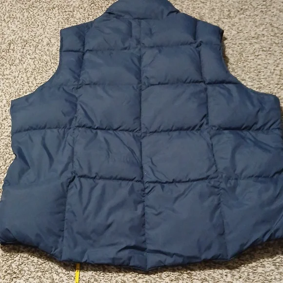 Unisex lands end puffer vest - Picture 7 of 10